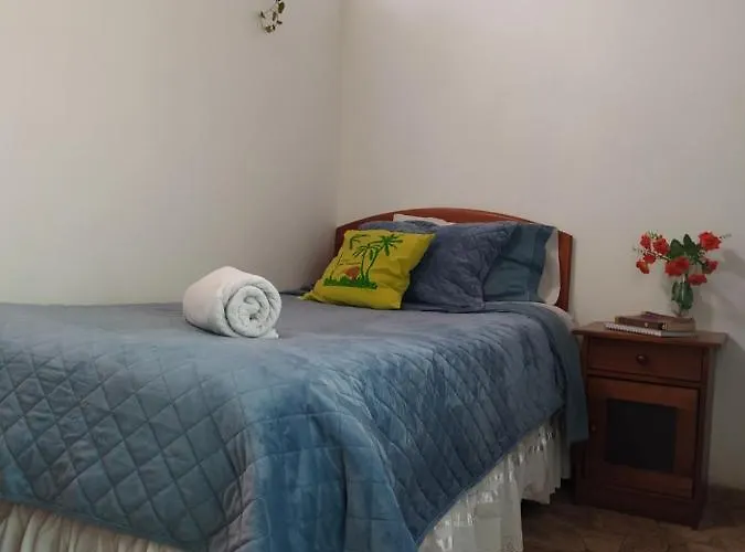 Hospedaje La Reina U